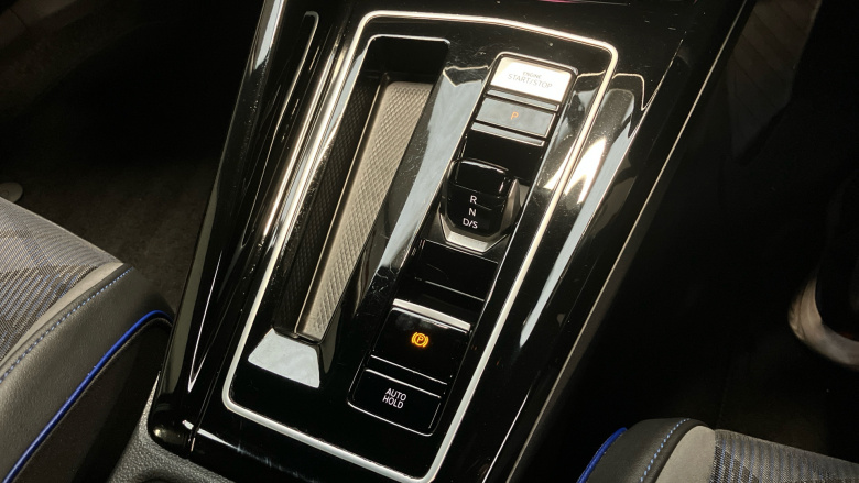 Volkswagen Golf 2.0 TSI 320 R 4Motion 5dr DSG Petrol Hatchback